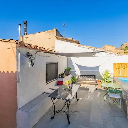 Casa De Pueblo En Alicante. Cuquet De Llum. Сasa de vacaciones *